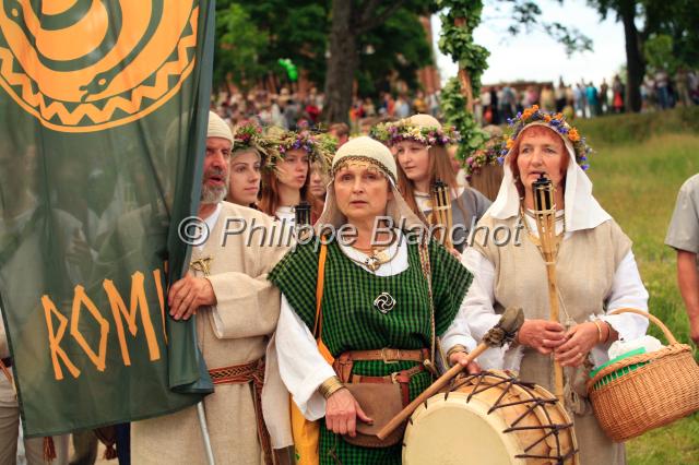 lituanie kernave 5.JPG - Défilé de la Fête de Saint-JeanKernavé, Lituanie